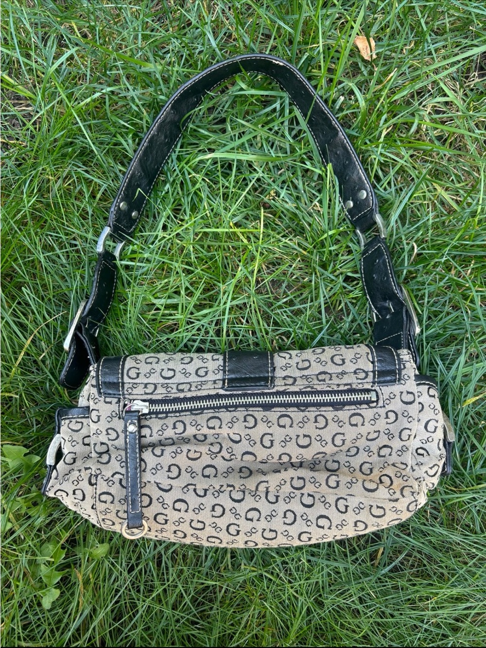 GUESS Beige Logo Print Shoulder Bag with Black Accents - Picture 4 of 4